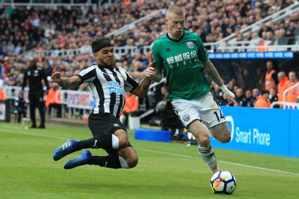 他们不仅利 他们不仅利