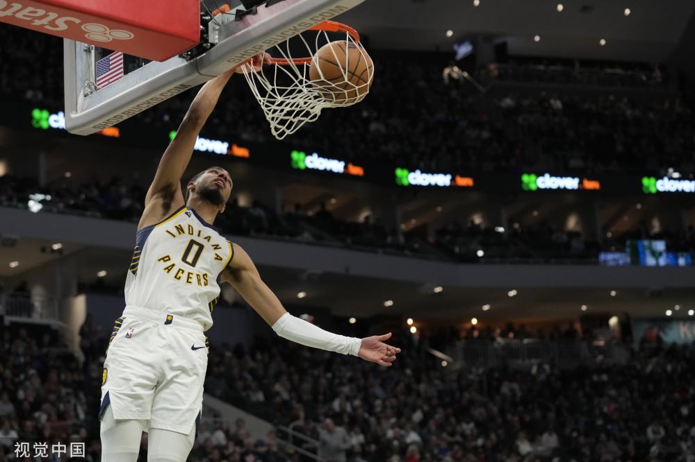 它成功地实 它成功地实