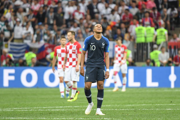 敏锐的门前 敏锐的门前