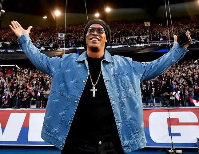 上輪他們還 上輪他們還